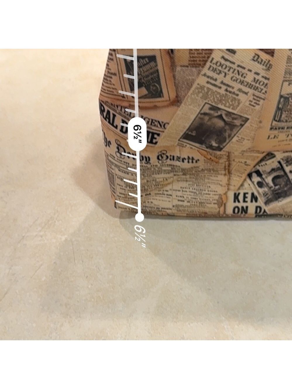 Vintage Newspaper Print Insulated Cooler Bag Unisex - Picture 6 of 6
